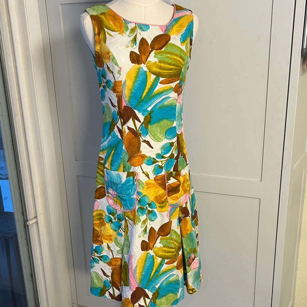 Vintage Flutter bye 1960’s Floral Sleeveless Dress  Floral With Pockets Size S